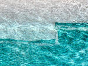 La piscine, le mur 1