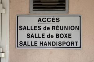 Salles de réunion, de boxe, d' handisport/meeting room, fighting room, handisport room