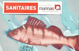 poisson associé à des sanitaires, imaginer les odeurs
