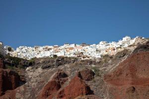 géologie de la falaise et Oia depuis la Caldeira/geology of the cliff and Oia from the Caldera