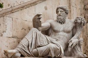 Statue devant la mairie de Rome au Capitole